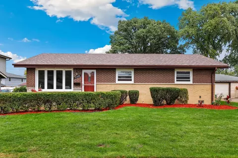 7108 Stanford Dr, Bridgeview, IL 60455