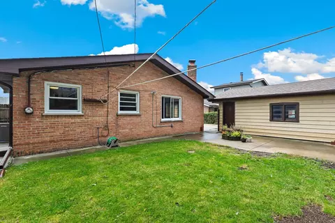 7108 Stanford Dr, Bridgeview, IL 60455 photo 20