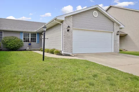 1415 Cobblestone Way, Champaign, IL 61822
