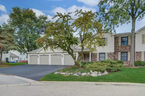 5251 Rockpointe Ct #5251, Gurnee, IL 60031