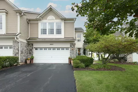 16852 S Mallard Ln, Lockport, IL 60441