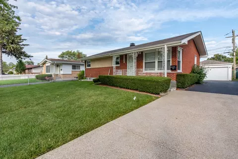 3309 Stonegate Rd, Waukegan, IL 60087