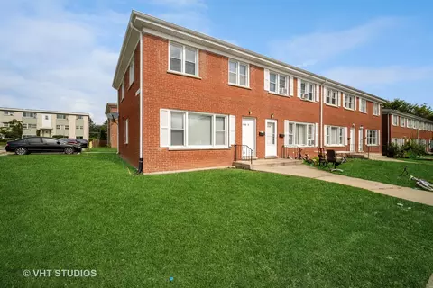 1735 N Berwick Blvd #D, Waukegan, IL 60085
