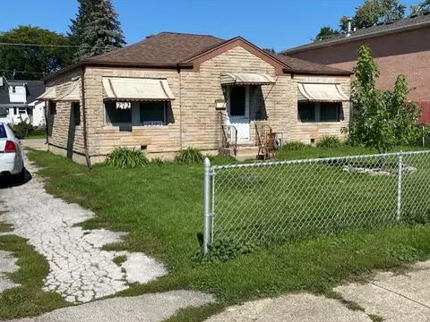 272 E Dickens Ave, Northlake, IL 60164