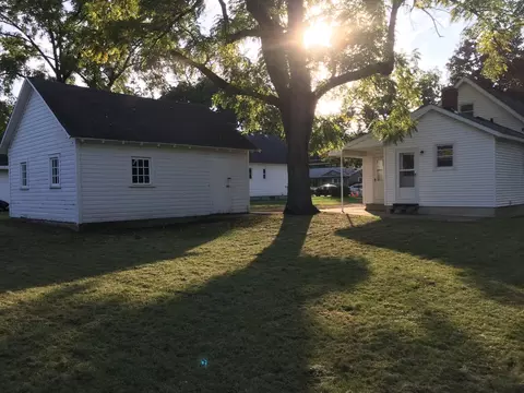211 Locust St, Marengo, IL 60152 photo 15