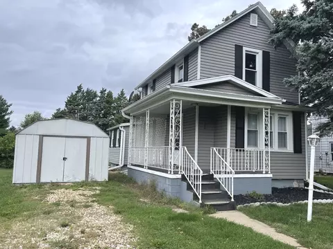 106 S West St, Ohio, IL 61349