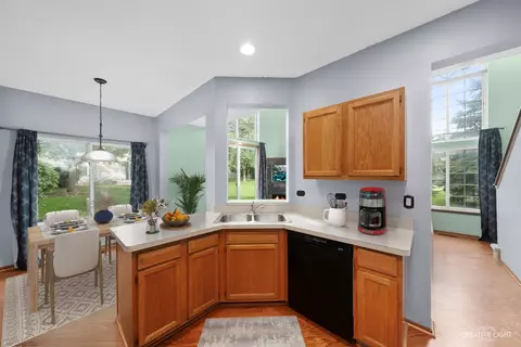 1701 Spaulding Rd, Bartlett, IL 60103 photo 11
