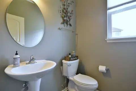 250 Norway Dr, Bartlett, IL 60103 photo 11