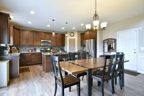 250 Norway Dr, Bartlett, IL 60103 photo 21