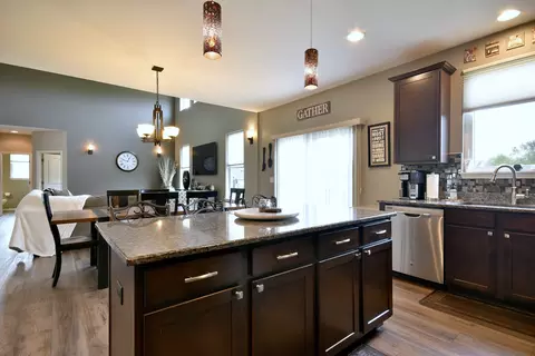 250 Norway Dr, Bartlett, IL 60103 photo 23