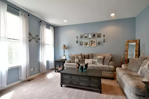 250 Norway Dr, Bartlett, IL 60103 photo 7