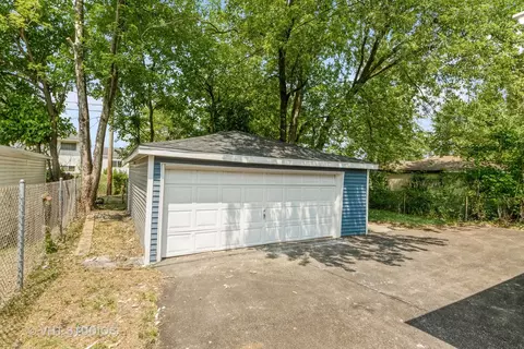 16448 Winchester Ave, Markham, IL 60428 photo 10