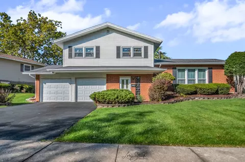 6232 Carlsbad Dr, Tinley Park, IL 60477
