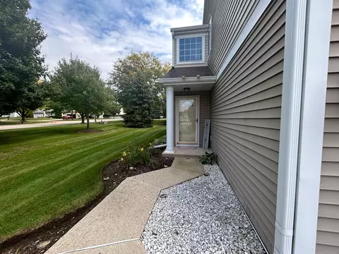 1561 Spaulding Rd, Bartlett, IL 60103 photo 3