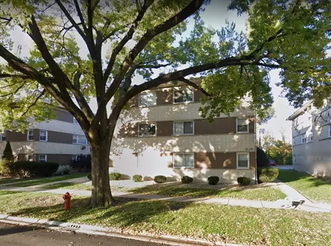 314 Beach Ave #1A, La Grange Park, IL 60526