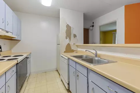 5600 Astor Ln #112, Rolling Meadows, IL 60008 photo 8