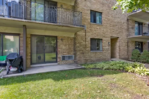 5600 Astor Ln #112, Rolling Meadows, IL 60008 photo 13