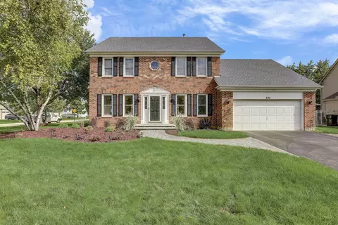 233 Cottonwood Trl, Cary, IL 60013