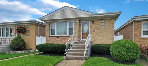3610 N Neva Ave, Chicago, IL 60634