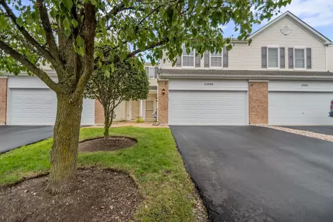 25009 Clare Cir, Manhattan, IL 60442