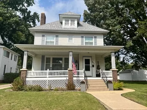 613 W Main, Clinton, IL 61727
