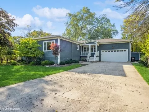 1270 Winaki Trl, Algonquin, IL 60102 photo 2