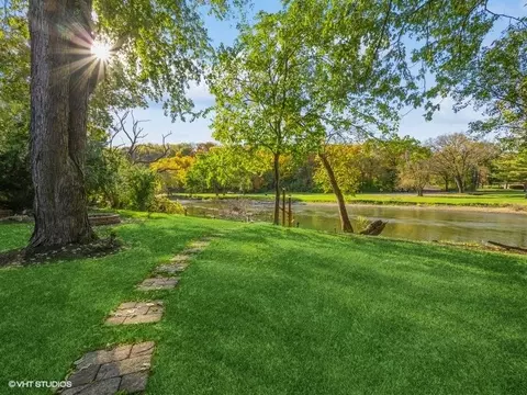 1270 Winaki Trl, Algonquin, IL 60102 photo 9