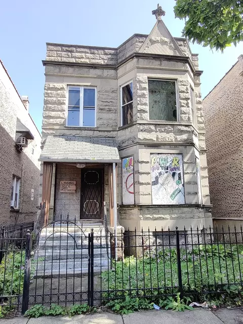 2125 S Harding Ave, Chicago, IL 60623