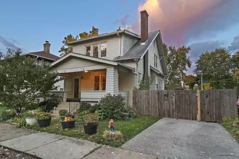 813 North Ave, Waukegan, IL 60085