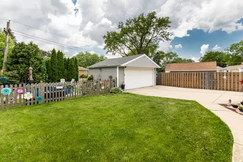 1275 Dennis Pl, Des Plaines, IL 60018 photo 27