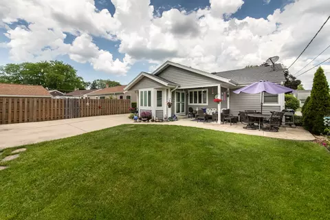 1275 Dennis Pl, Des Plaines, IL 60018 photo 23