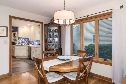 1275 Dennis Pl, Des Plaines, IL 60018 photo 7