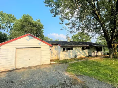 29 W270 Ray Ave, West Chicago, IL 60185
