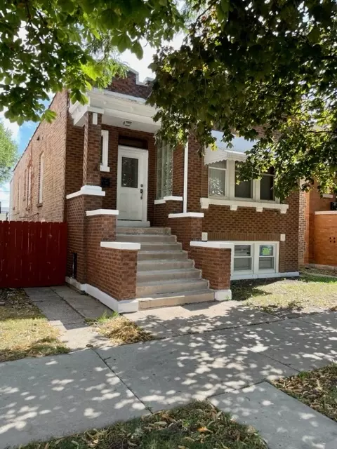 2403 S 58th Ct, Cicero, IL 60804