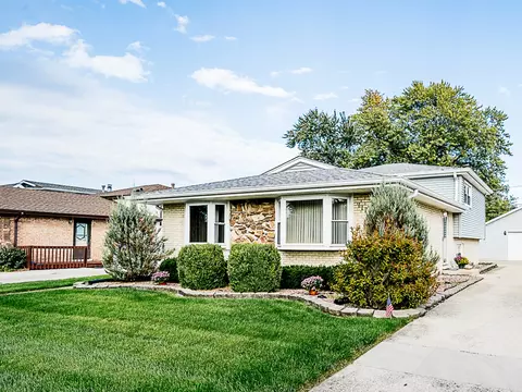 11735 S Leamington Ave, Alsip, IL 60803