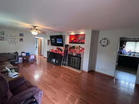 313 E Hennepin St, Mark, IL 61340 photo 4