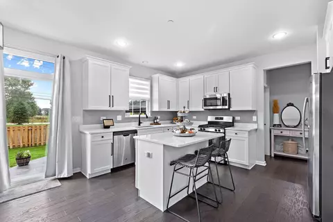 5821 Fairview Ln, Hoffman Estates, IL 60192 photo 7