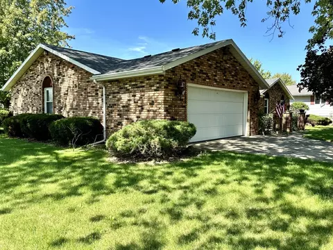 1288 N Samara Ave, Kankakee, IL 60901 photo 2