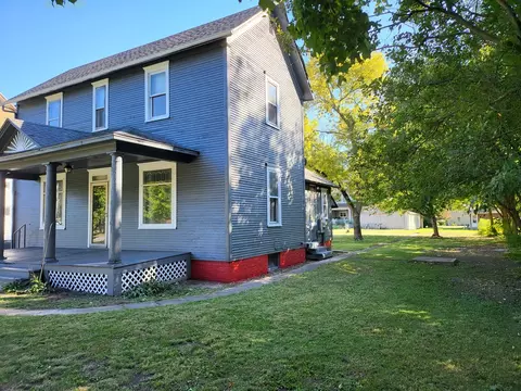 105 E 6th St, Hammond, IL 61929 photo 2