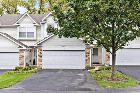 8115 Sierra Woods Ln, Carpentersville, IL 60110
