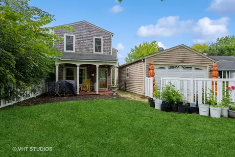 21069 W Marion Ave, Mundelein, IL 60060