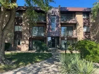 3018 Bernice Rd #206, Lansing, IL 60438