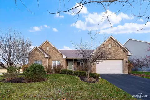 38 W630 Callighan Pl, Geneva, IL 60134
