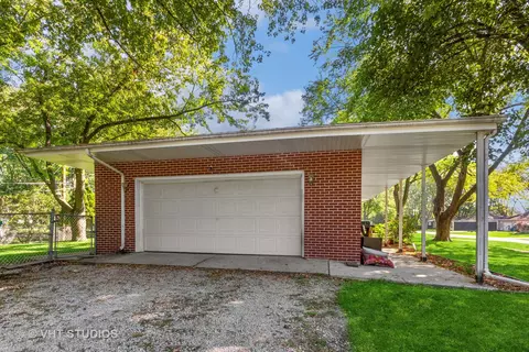 200 Cochran St, Manhattan, IL 60442 photo 2