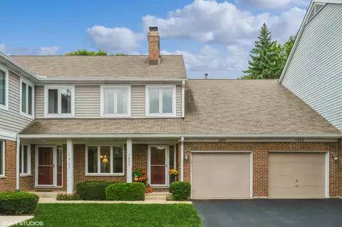 1605 E Clayton Ct, Arlington Heights, IL 60004