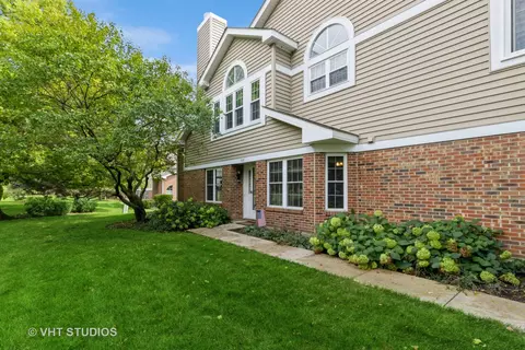 368 W Happfield Dr, Arlington Heights, IL 60004