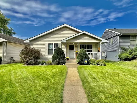 247 N Randolph Ave, Bradley, IL 60915