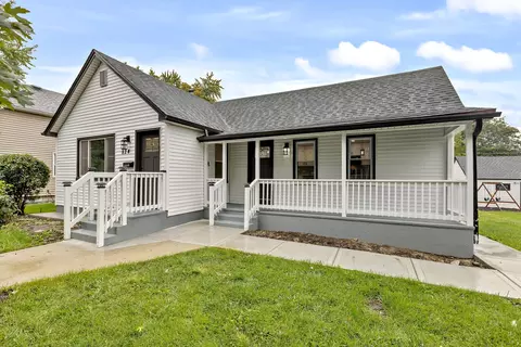 824 Singer Ave, Lemont, IL 60439
