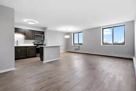 9720 S Pulaski Rd #608, Oak Lawn, IL 60453
