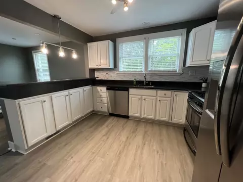 4101 Ruby St, Schiller Park, IL 60176 photo 10